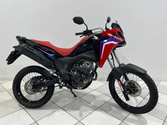 HONDA XRE 300 SAHARA RALLY 