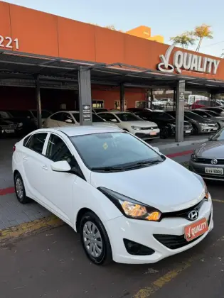 HYUNDAI HB20 1.6 COMFORT PLUS 16V FLEX 4P MANUAL HYUNDAI HB20 1.6 COMFORT PLUS 16V FLEX 4P MANUAL