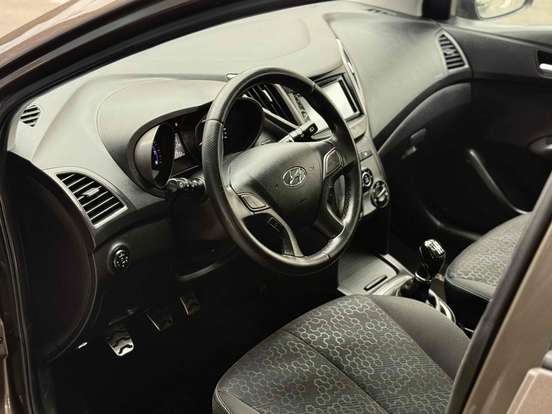 HYUNDAI-HB20X-1.6 16V STYLE FLEX 4P MANUAL HYUNDAI-HB20X-2015