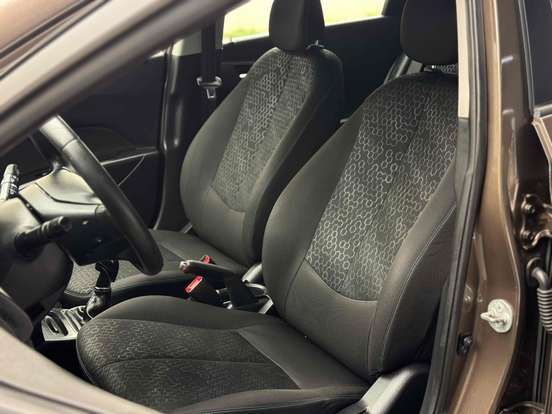 HYUNDAI-HB20X-2015