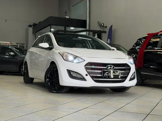 HYUNDAI I30 1.8 MPI 16V GASOLINA 4P AUTOMATICO HYUNDAI I30 1.8 MPI 16V GASOLINA 4P AUTOMATICO