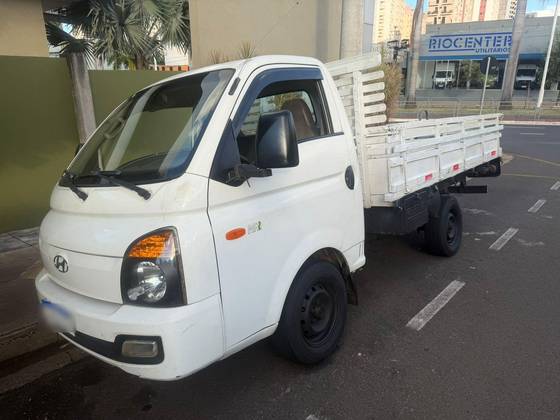 HYUNDAI HR 2.5 LONGO COM CAÇAMBA 4X2 16V 130CV TURBO INTERCOOLER DIESEL 2P MANUAL