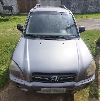 HYUNDAI-TUCSON-2010