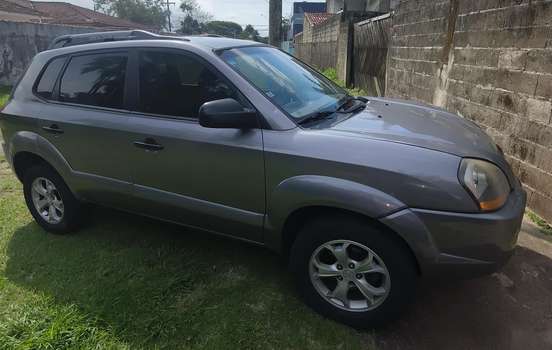 HYUNDAI-TUCSON-2010