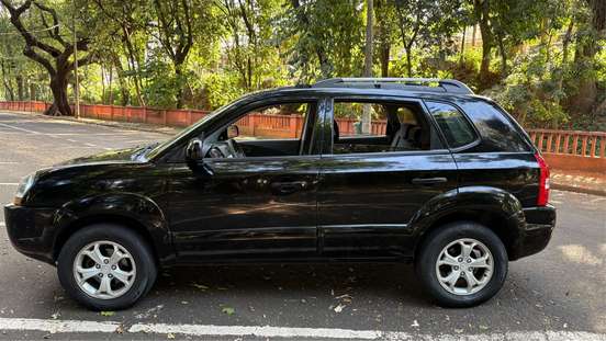 HYUNDAI-TUCSON-2008