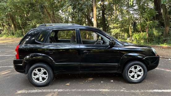 HYUNDAI-TUCSON-2008
