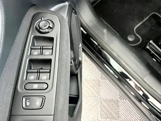 JEEP-RENEGADE-1.3 T270 TURBO FLEX ALTITUDE AT6 JEEP-RENEGADE-2026