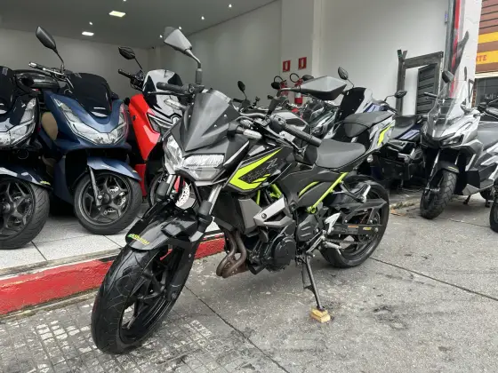 KAWASAKI Z400 KAWASAKI Z400