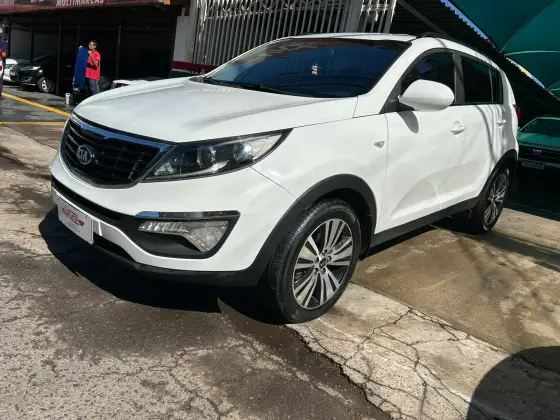 KIA SPORTAGE 2.0 LX 4X2 16V FLEX 4P AUTOMÁTICO KIA SPORTAGE 2.0 LX 4X2 16V FLEX 4P AUTOMÁTICO