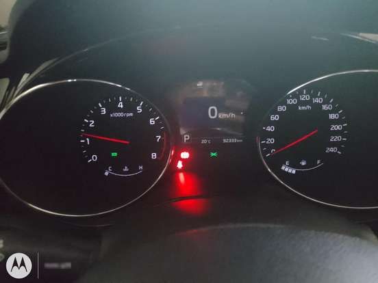 KIA-CARNIVAL-2015