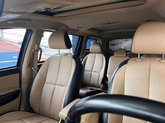 KIA-CARNIVAL-3.3 EX V6 24V GASOLINA 4P AUTOMATICO KIA-CARNIVAL-2015