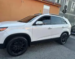 KIA SORENTO 2.4 16V GASOLINA EX 7L AUTOMÁTICO KIA SORENTO 2.4 16V GASOLINA EX 7L AUTOMÁTICO