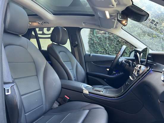 MERCEDES-BENZ-GLC 220d-2021