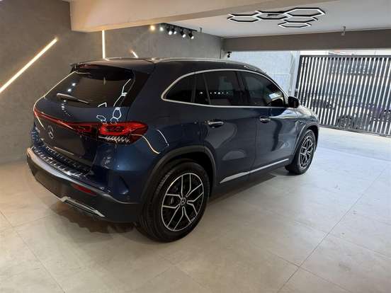 MERCEDES-BENZ-EQA 250-2023