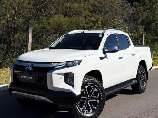 MITSUBISHI-L200 TRITON-2.4 16V TURBO DIESEL SPORT HPE-S CD 4P 4X4 AUTOMÁTICO MITSUBISHI-L200 TRITON-2025