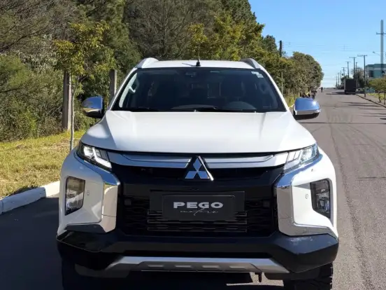 MITSUBISHI-L200 TRITON-2.4 16V TURBO DIESEL SPORT HPE-S CD 4P 4X4 AUTOMÁTICO MITSUBISHI-L200 TRITON-2025