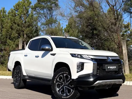MITSUBISHI-L200 TRITON-2.4 16V TURBO DIESEL SPORT HPE-S CD 4P 4X4 AUTOMÁTICO MITSUBISHI-L200 TRITON-2025
