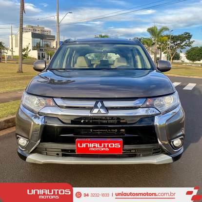 MITSUBISHI-OUTLANDER-2016