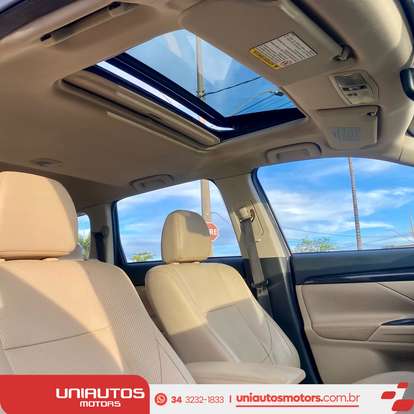 MITSUBISHI-OUTLANDER-3.0 GT 4X4 V6 24V GASOLINA 4P AUTOMÁTICO MITSUBISHI-OUTLANDER-2016