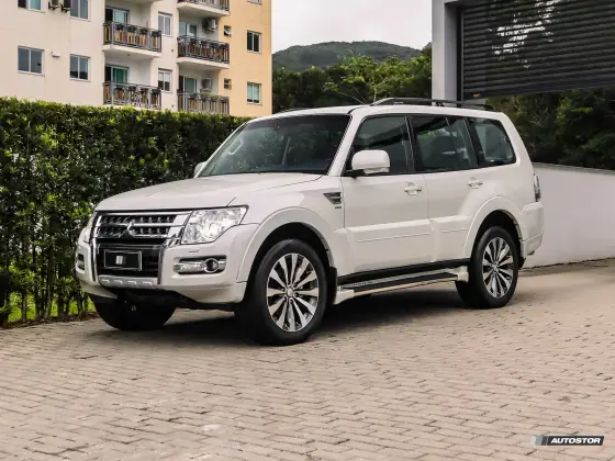 MITSUBISHI PAJERO FULL 3.2 HPE 4X4 16V TURBO INTERCOOLER DIESEL 4P AUTOMÁTICO