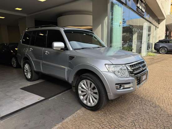 MITSUBISHI-PAJERO FULL-3.8 HPE 4X4 V6 24V GASOLINA 4P AUTOMÁTICO MITSUBISHI-PAJERO FULL-2014