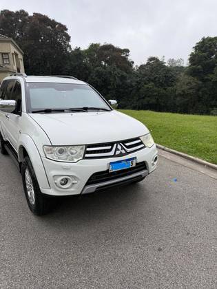 MITSUBISHI PAJERO DAKAR 3.2 HPE 4X4 7 LUGARES 16V TURBO INTERCOOLER DIESEL 4P AUTOMÁTICO