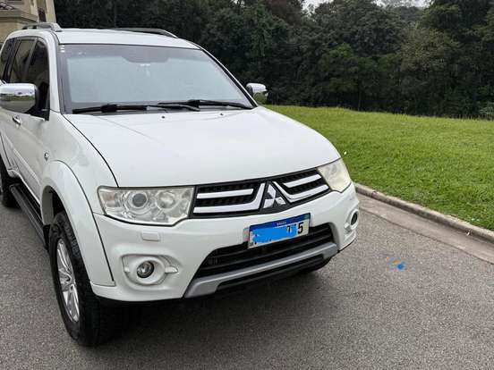 MITSUBISHI-PAJERO DAKAR-3.2 HPE 4X4 7 LUGARES 16V TURBO INTERCOOLER DIESEL 4P AUTOMÁTICO MITSUBISHI-PAJERO DAKAR-2014