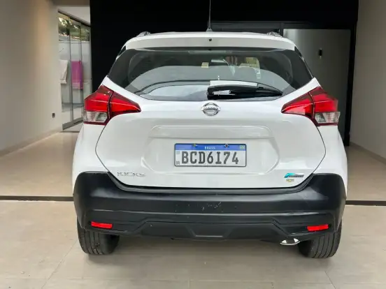 NISSAN-KICKS-2018