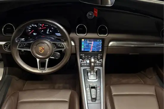 PORSCHE-718-2023