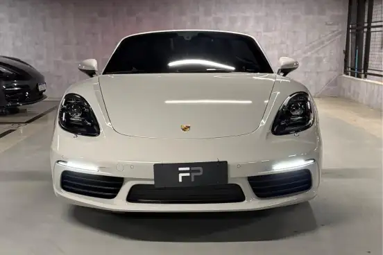 PORSCHE-718-2023