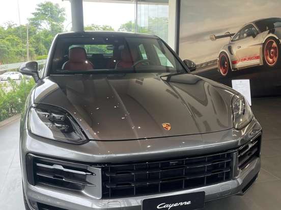 PORSCHE-CAYENNE-2024