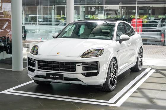 PORSCHE CAYENNE 3.0 V6 E-HYBRID COUPÉ AWD TIPTRONIC S