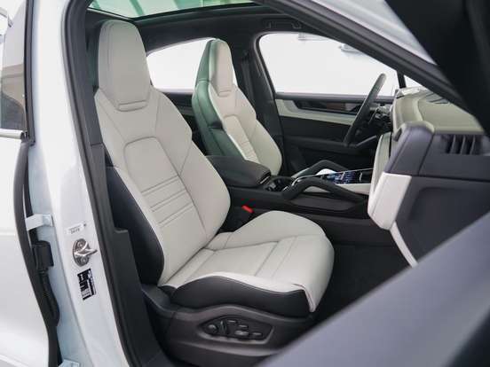 PORSCHE-CAYENNE-3.0 V6 E-HYBRID COUPÉ AWD TIPTRONIC S PORSCHE-CAYENNE-2025