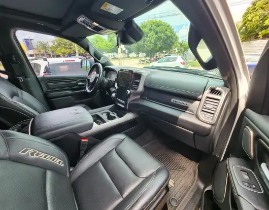 RAM-1500-5.7 V8 GASOLINA REBEL CD 4X4 AUTOMÁTICO RAM-1500-2023