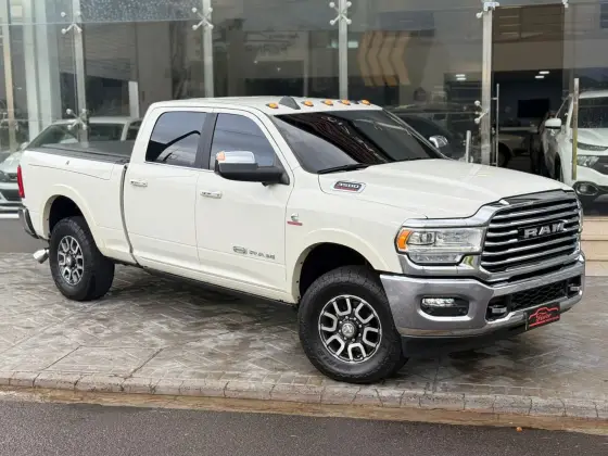 RAM 3500 6.7 I6 TURBO DIESEL LIMITED LONGHORN CD 4X4 AUTOMÁTICO RAM 3500 6.7 I6 TURBO DIESEL LIMITED LONGHORN CD 4X4 AUTOMÁTICO
