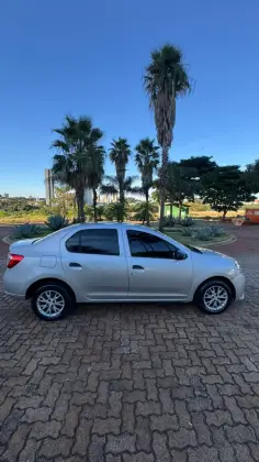 RENAULT LOGAN 1.0 AUTHENTIQUE 16V FLEX 4P MANUAL