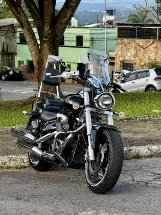 SUZUKI BOULEVARD M800 