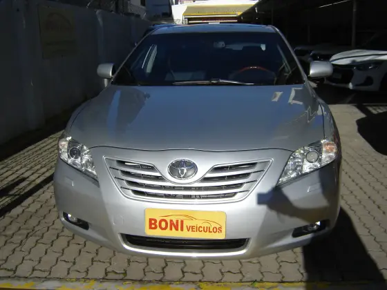 TOYOTA CAMRY 3.5 XLE V6 24V GASOLINA 4P AUTOMÁTICO TOYOTA CAMRY 3.5 XLE V6 24V GASOLINA 4P AUTOMÁTICO