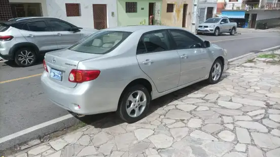 TOYOTA-COROLLA-2010