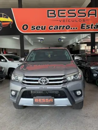 TOYOTA HILUX 2.8 SRX 4X4 CD 16V DIESEL 4P AUTOMÁTICO