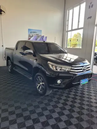 TOYOTA HILUX 2.8 SRX 4X4 CD 16V DIESEL 4P AUTOMÁTICO