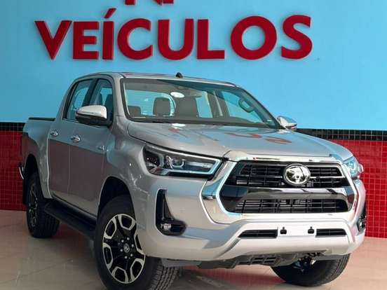 TOYOTA-HILUX-2.8 D-4D TURBO DIESEL CS 4X4 MANUAL TOYOTA-HILUX-2026