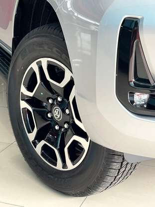 TOYOTA-HILUX-2026