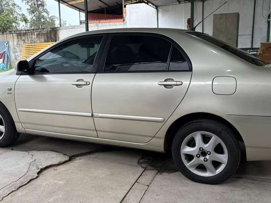 TOYOTA-COROLLA-1.8 SE-G 16V GASOLINA 4P AUTOMÁTICO TOYOTA-COROLLA-2004