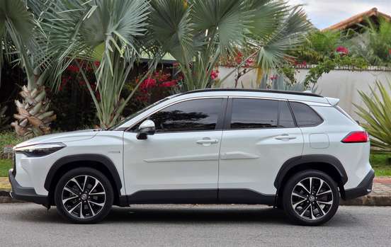 TOYOTA-COROLLA CROSS-2021