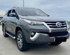 TOYOTA HILUX 2.8 SRX 4X4 CD 16V DIESEL 4P AUTOMÁTICO TOYOTA HILUX 2.8 SRX 4X4 CD 16V DIESEL 4P AUTOMÁTICO