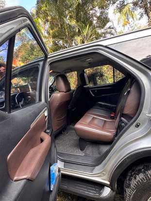 TOYOTA-HILUX SW4-2.7 SR 4X2 16V FLEX 4P AUTOMÁTICO TOYOTA-HILUX SW4-2018