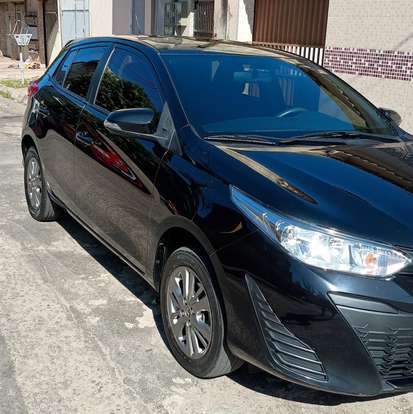 TOYOTA-YARIS-2020