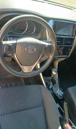 TOYOTA-YARIS-2020