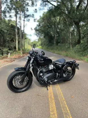 TRIUMPH-BONNEVILLE BOBBER 1200-2020